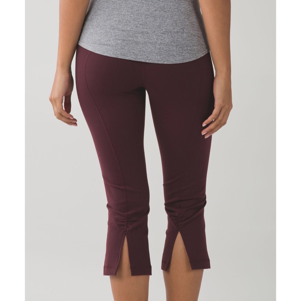 Lululemon Gather & Crow Crop II